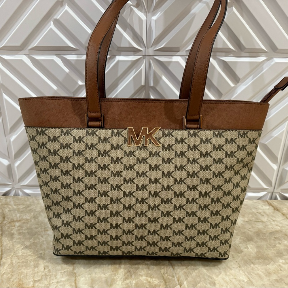 Michael Kors Florence Large Tote
